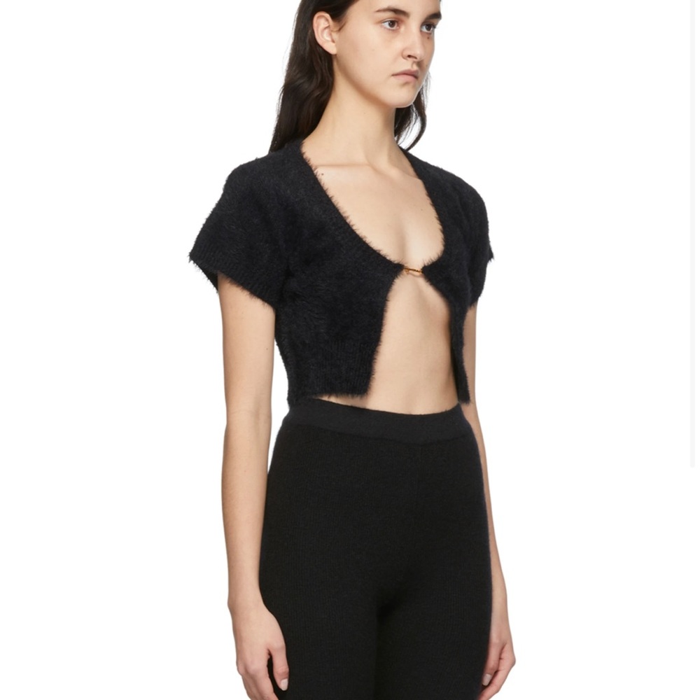JACQUEMUS
Black 'La Maille Neve' Cardigan shirt